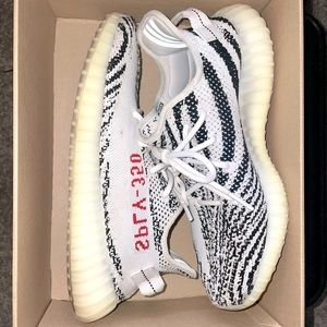 Yeezy Boost 350 V2 Zebra